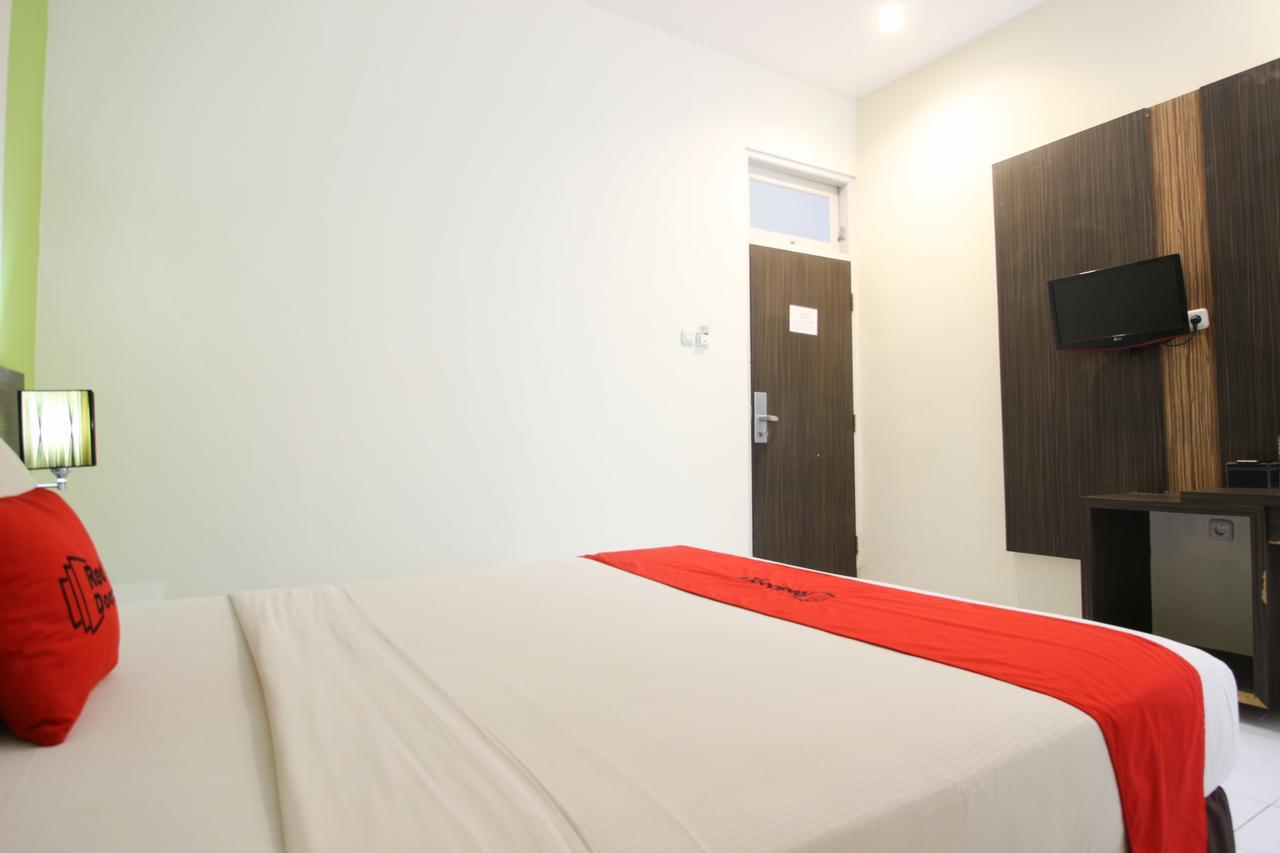 Reddoorz Plus Near Keraton Yogyakarta 2 호텔 외부 사진