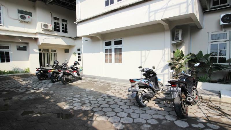 Reddoorz Plus Near Keraton Yogyakarta 2 외부 사진